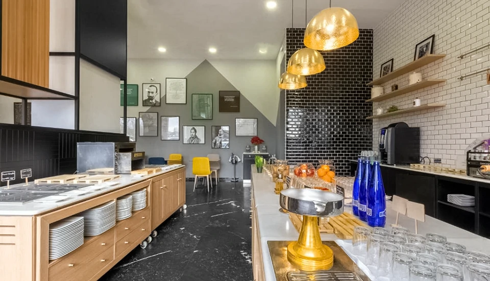 هتل هالیدی این تفلیس